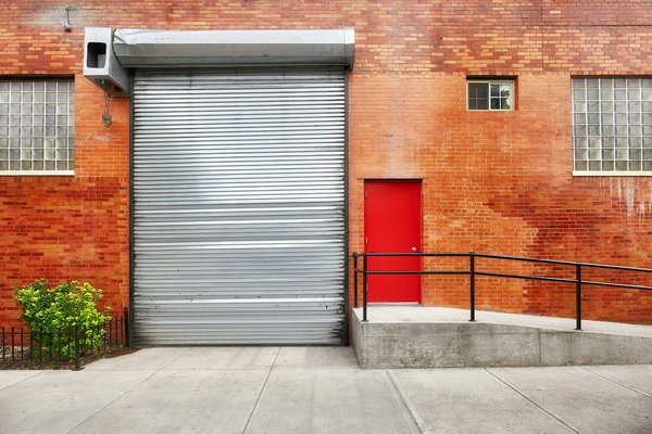 Volet roulant bloqué : conseils pour une réparation réussie